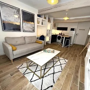  Apartment Nuit Bleue - A Pied !
